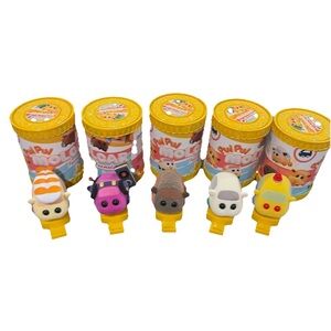 *NEW Freshly Unboxed* Pui Pui Molcar Guinea Pig Figure Lot Of 5